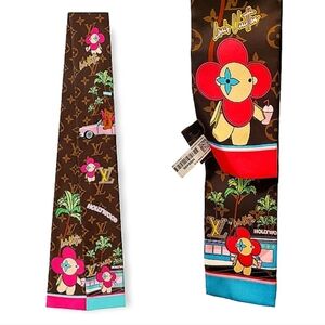 NWT Louis Vuitton Limited Edition Vivienne XMAS Hollywood Silk Monogram Bandeau